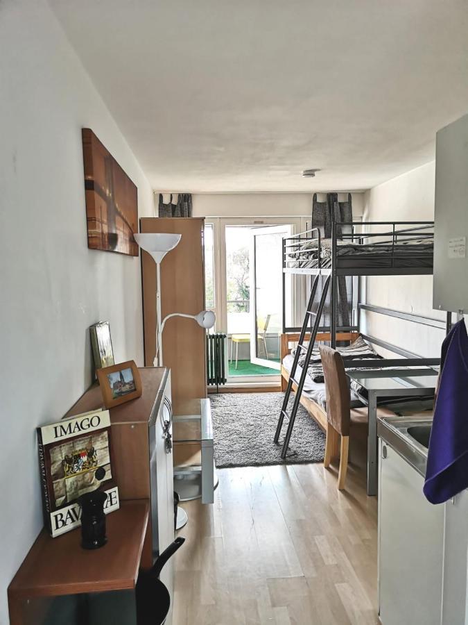 Komfortables Apartment, Next To University, Parking Ratisbona Esterno foto